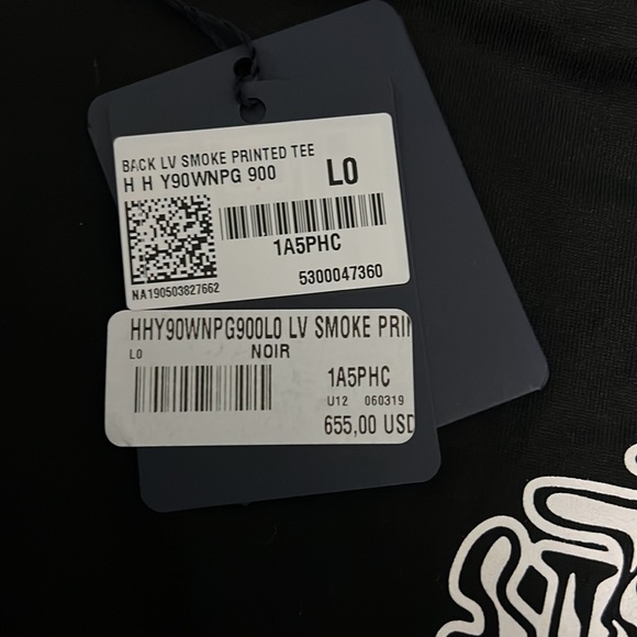 Authentic Louis Vuitton T-shirt - Picture 2 of 5